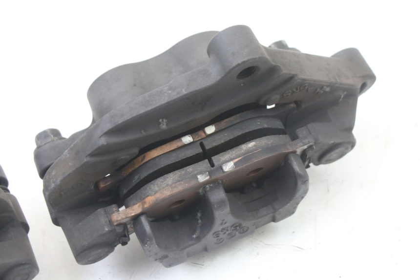 photo de FRONT BRAKE CALIPER YAMAHA XJ6 ABS 600 (2008 - 2016)