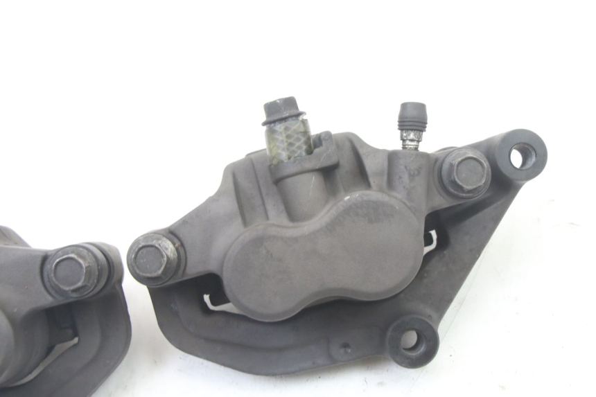 photo de FRONT BRAKE CALIPER YAMAHA XJ6 ABS 600 (2008 - 2016)