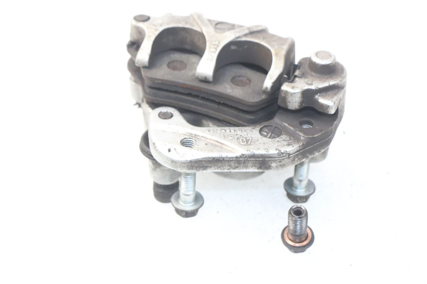 photo de FRONT BRAKE CALIPER YAMAHA YP MAJESTY 125 (2007 - 2010)