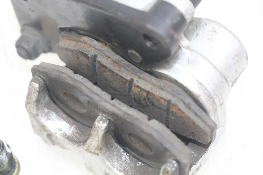 photo de FRONT BRAKE CALIPER YIYING YY125T 125 (2006 - 2014)