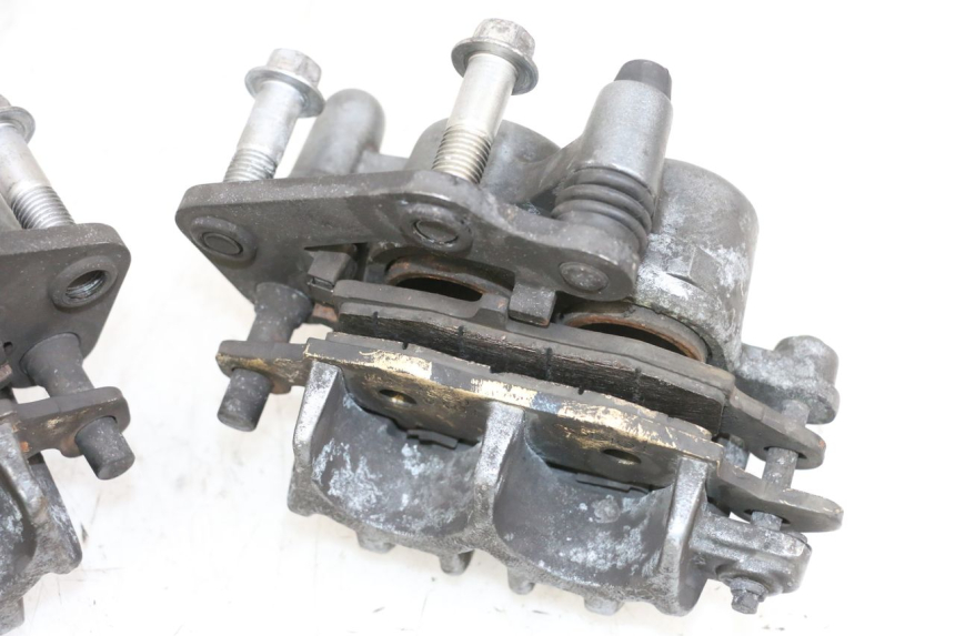 photo de FRONT BRAKE CALIPER KAWASAKI ZR 7 750 (1999 - 2001) - Zoom on usage condition