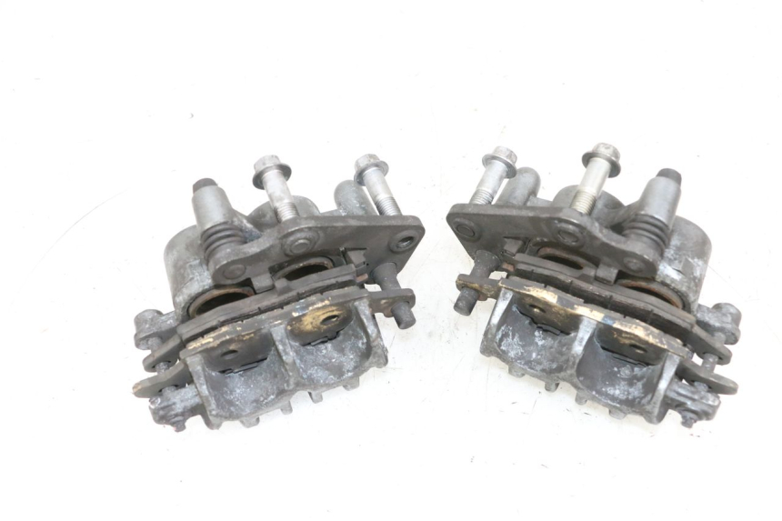 photo de FRONT BRAKE CALIPER KAWASAKI ZR 7 750 (1999 - 2001) - Technical close-up