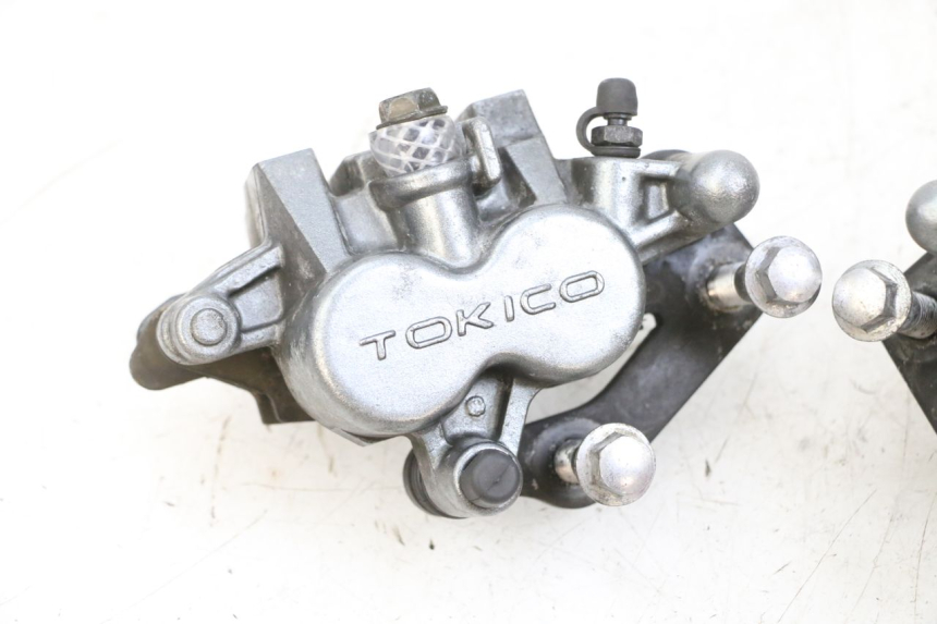 photo de FRONT BRAKE CALIPER KAWASAKI ZR 7 750 (1999 - 2001) - Surface and material condition