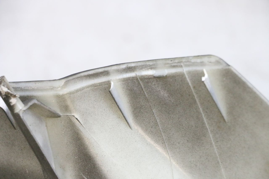 photo de FRONT FAIRING MBK BOOSTER SPIRIT 50 (2004 - 2017) - Zoom on usage condition