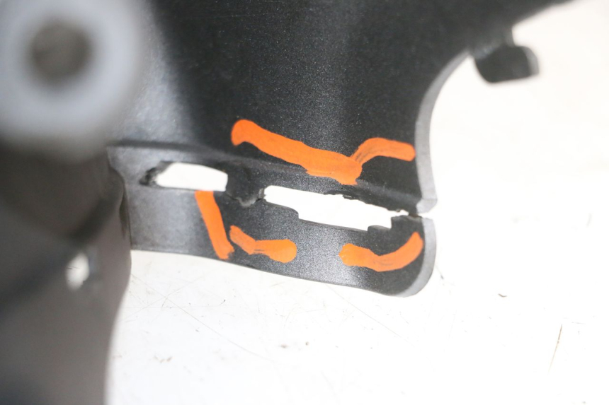 photo de FRONT FAIRING SUZUKI BURGMAN 650 (2013 - 2020)