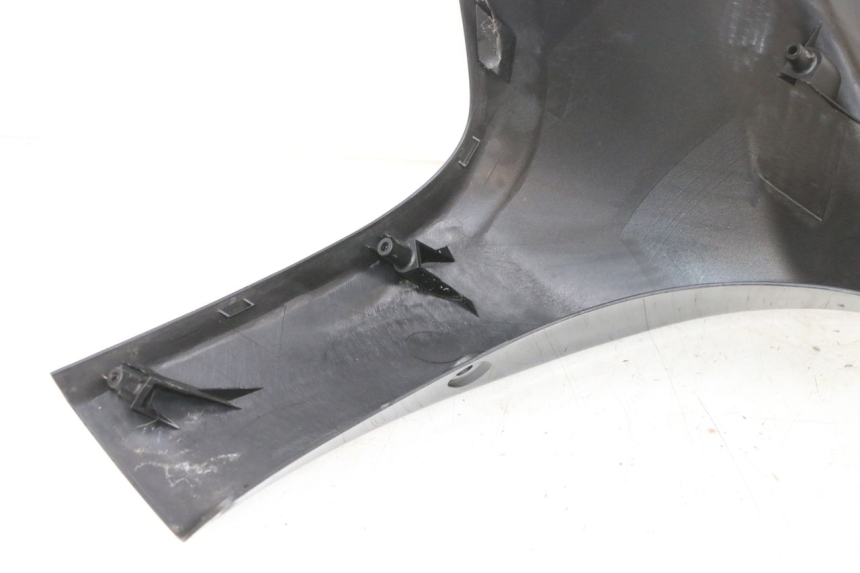 photo de FRONT FAIRING SUZUKI BURGMAN 125 (2007 - 2014) - Fixing points details