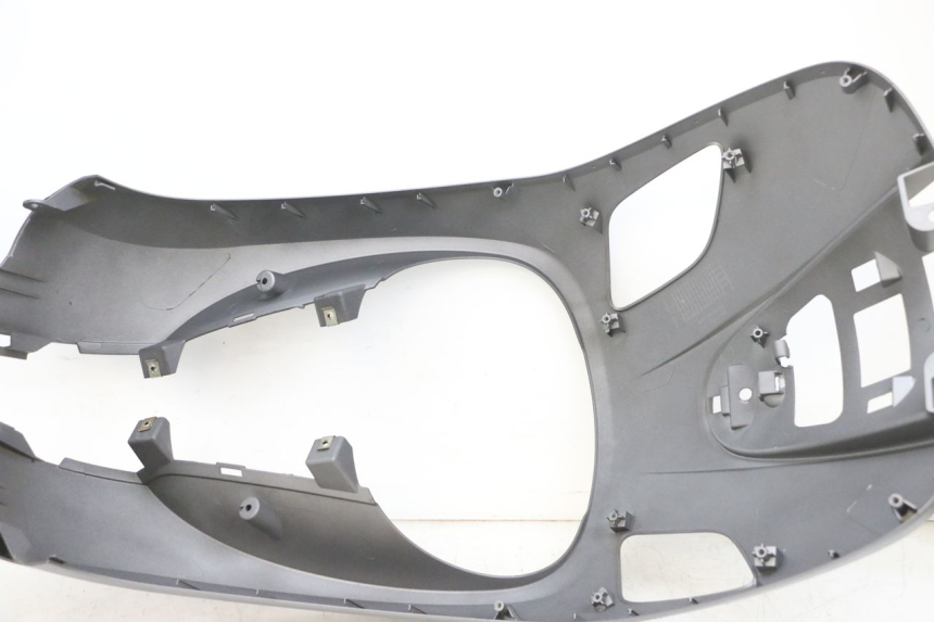 photo de FRONT FAIRING SYM FIDDLE 3 III 125 (2014 - 2020) - Fixing points details