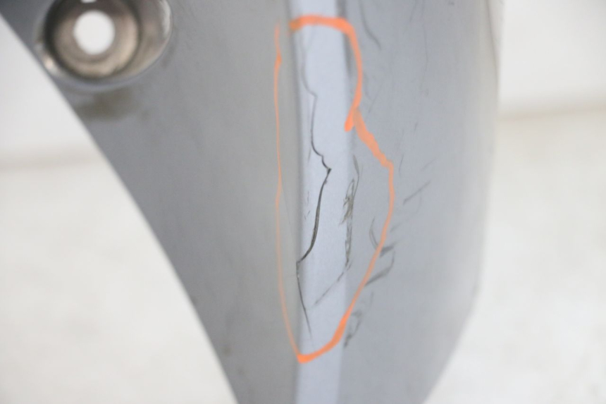 photo de FRONT FAIRING SYM GTS EVO 125 (2009 - 2013) - Technical close-up