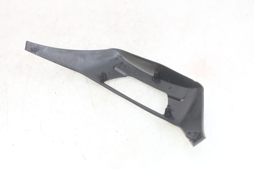 photo de LOWER FRONT FAIRING PIAGGIO MP3 LT 400 (2007 - 2012)