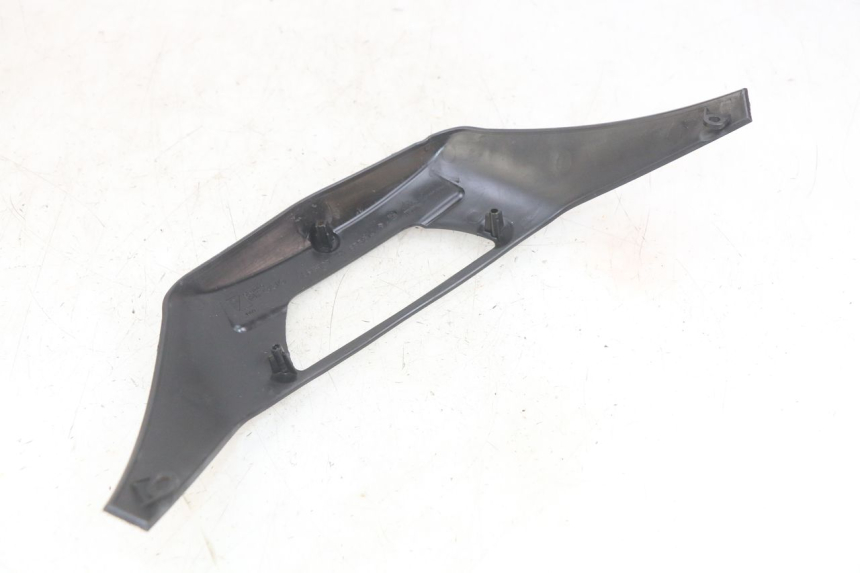 photo de LOWER FRONT FAIRING PIAGGIO MP3 LT 400 (2007 - 2012)