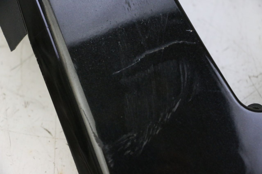 photo de LOWER FRONT FAIRING  PIAGGIO MP3 LT 300 (2010 - 2016) - Additional view of the item