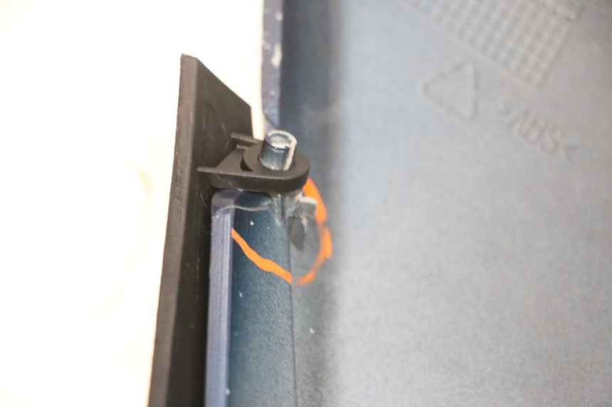 photo de LOWER FRONT FAIRING  PIAGGIO MP3 RL 250 (2007 - 2010) - Checked used part