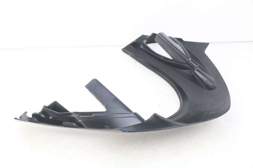 photo de LOWER FRONT PANEL SUZUKI UH BURGMAN 125 (2002 - 2006)