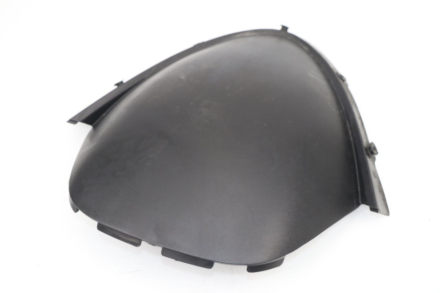 photo de INNER FRONT PANEL SUZUKI UH BURGMAN 125 (2002 - 2006)