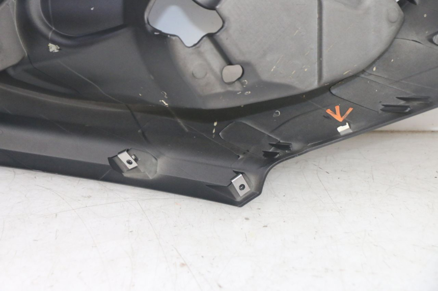 photo de FRONT FAIRING PIAGGIO MP3 HPE 300 (2019 - 2026) - Component zoom