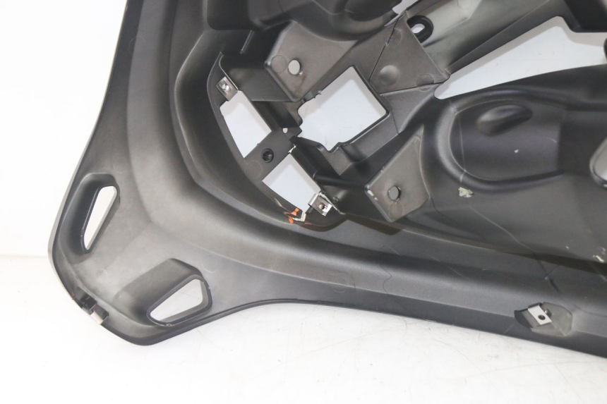 photo de FRONT FAIRING PIAGGIO MP3 HPE 300 (2019 - 2026) - Supplementary product photo