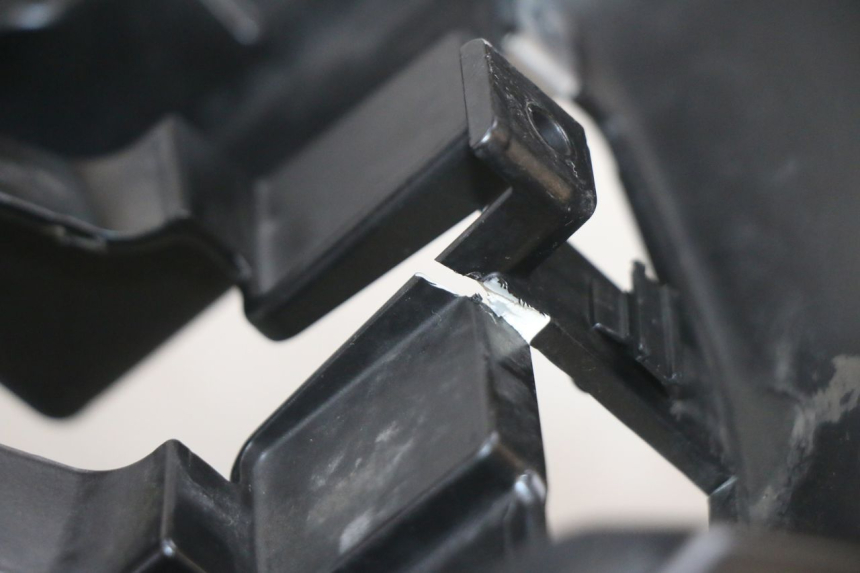 photo de FRONT FAIRING PIAGGIO MP3 HPE 300 (2019 - 2026) - Used quality zoom