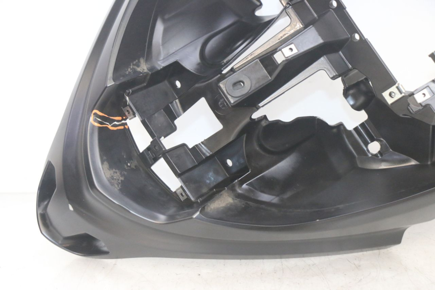 photo de FRONT FAIRING PIAGGIO MP3 HPE 300 (2019 - 2026) - Surface and material condition