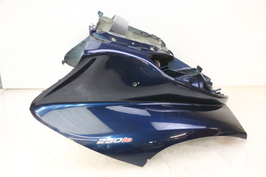 photo de FRONT FAIRING PIAGGIO MP3 RL 250 (2007 - 2010)