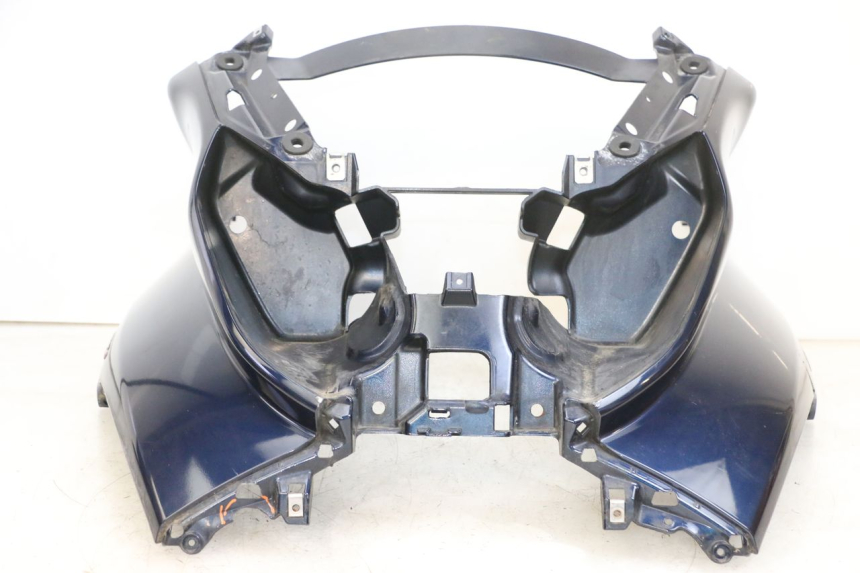 photo de FRONT FAIRING PIAGGIO MP3 RL 250 (2007 - 2010) - Alternative perspective