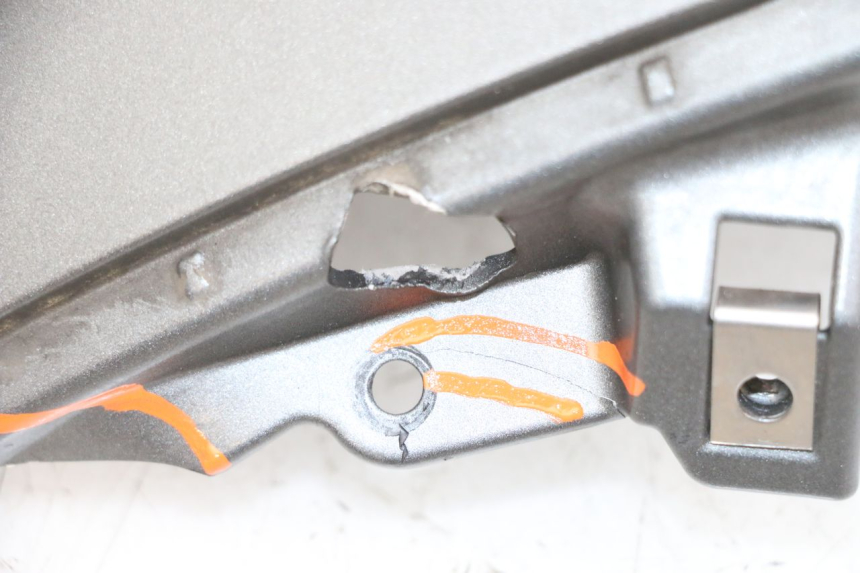 photo de FRONT FAIRING PIAGGIO MP3 500 (2016 - 2018) - Used quality zoom