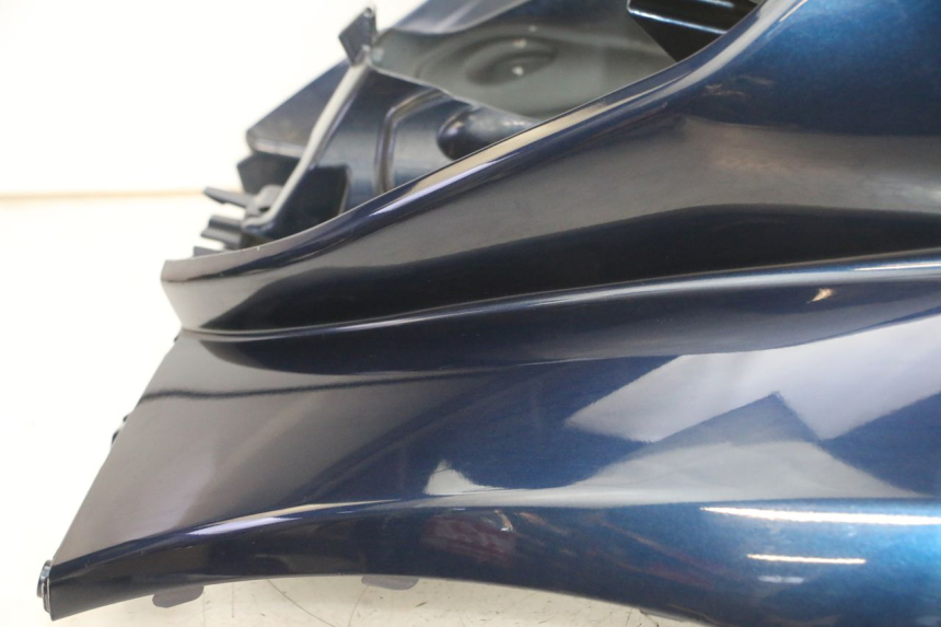 photo de FRONT FAIRING PIAGGIO MP3 RL 250 (2006 - 2010) - Component zoom