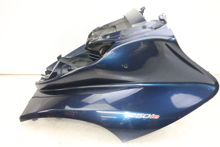 photo de FRONT FAIRING PIAGGIO MP3 RL 250 (2006 - 2010) - Supplementary product photo