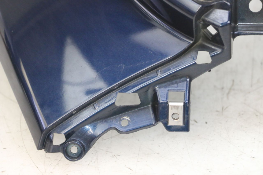 photo de FRONT FAIRING PIAGGIO MP3 RL 250 (2006 - 2010) - Alternative perspective