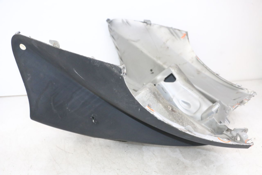 photo de FRONT FAIRING PIAGGIO MP3 125 (2006 - 2014)