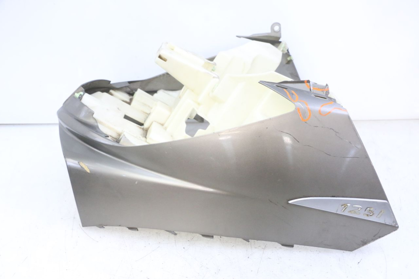 photo de FRONT FAIRING PEUGEOT SATELIS 125 (2013 - 2018)