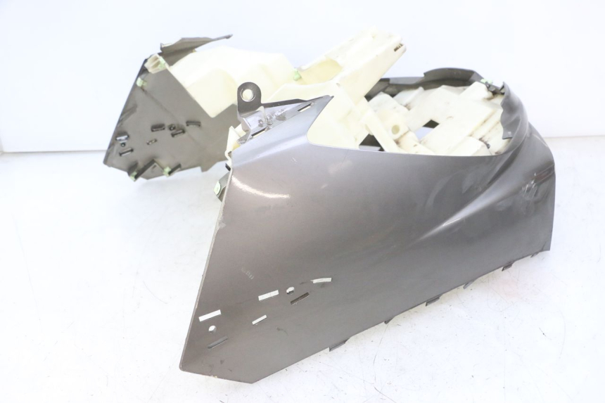photo de FRONT FAIRING PEUGEOT SATELIS 125 (2013 - 2018)