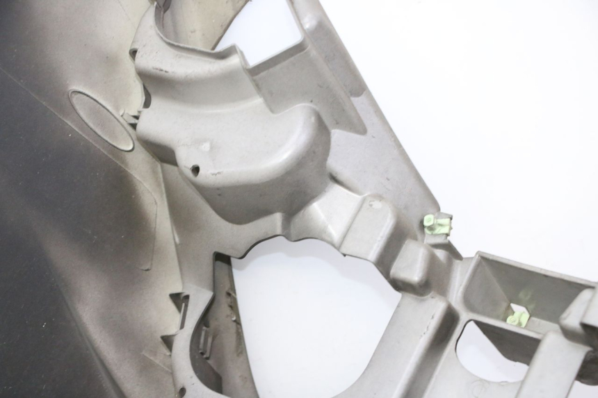 photo de FRONT FAIRING PEUGEOT SATELIS 125 (2006 - 2009)