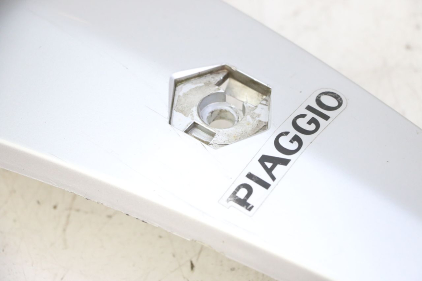 photo de UPPER FRONT FAIRING PIAGGIO LIBERTY 125 (1998 - 2008)