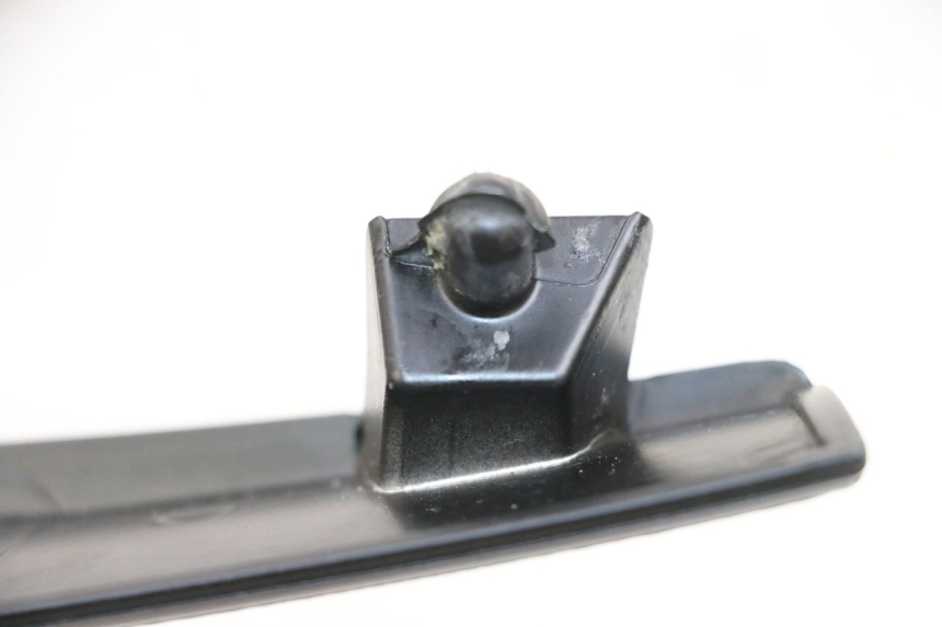 photo de UPPER FRONT FAIRING PIAGGIO MP3 500 (2016 - 2018) - Zoom on usage condition