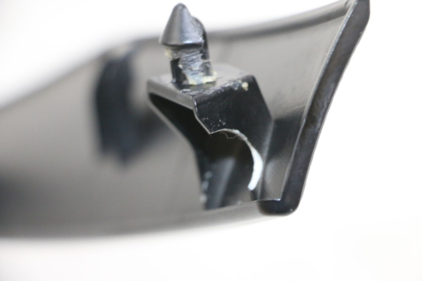 photo de UPPER FRONT FAIRING PIAGGIO MP3 500 (2016 - 2018) - Technical close-up