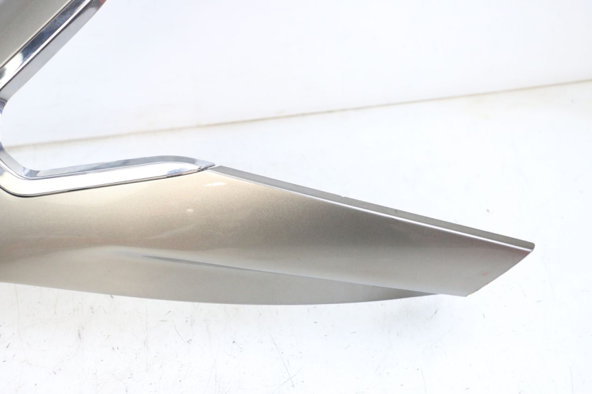photo de UPPER FRONT FAIRING PEUGEOT SATELIS 125 (2013 - 2018)