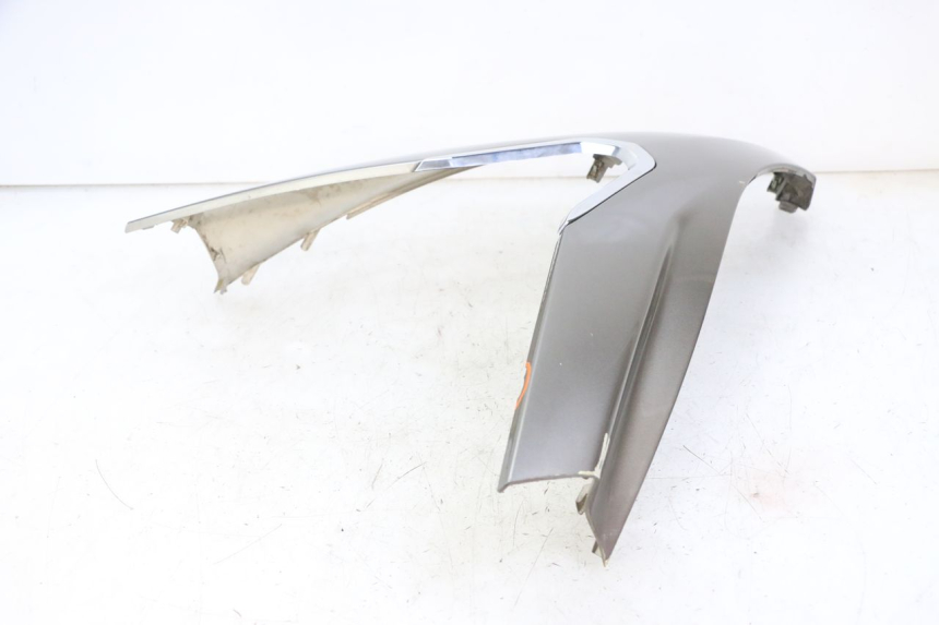 photo de UPPER FRONT FAIRING PEUGEOT SATELIS 125 (2013 - 2018)