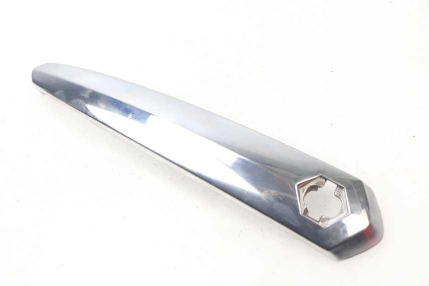photo de UPPER FRONT FAIRING PIAGGIO BEVERLY 500 (2003 - 2007)