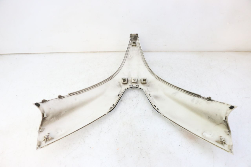 photo de UPPER FRONT PANEL PEUGEOT SATELIS 125 (2010 - 2012) - Product overview