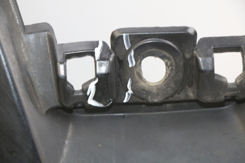 photo de FRONT FAIRING YAMAHA YP MAJESTY 125 (2007 - 2010)