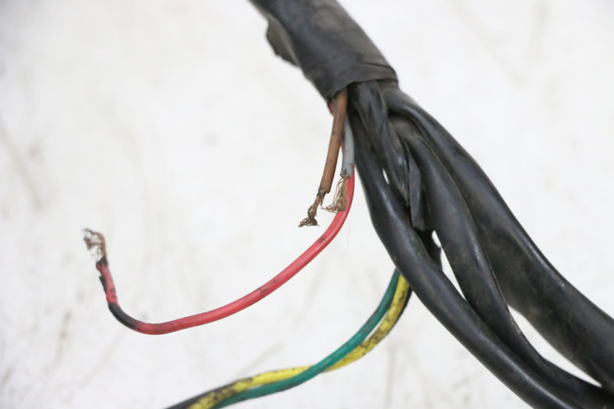 photo de WIRE HARNESS MBK BOOSTER SPIRIT NAKED 50 (2004 - 2017) - Zoom on usage condition