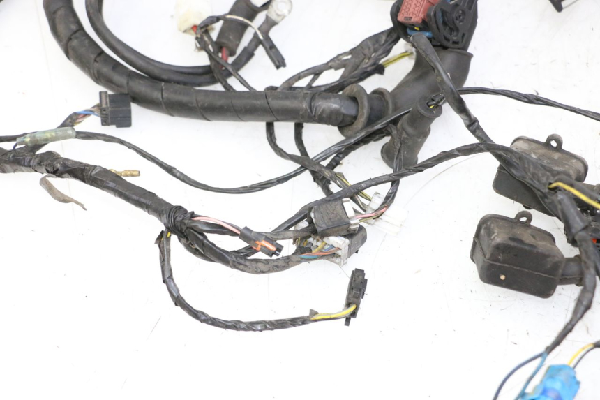 photo de WIRING HARNESS PIAGGIO MP3 LT 300 (2010 - 2016) - Surface and material condition
