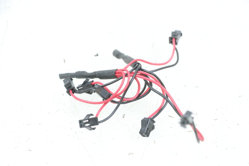 photo de WIRE HARNESS DUALTRON VICTOR LIMITED 1
