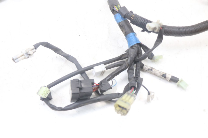 photo de WIRING HARNESS YAMAHA XMAX X-MAX 125 (2006 - 2009) - Zoom on usage condition