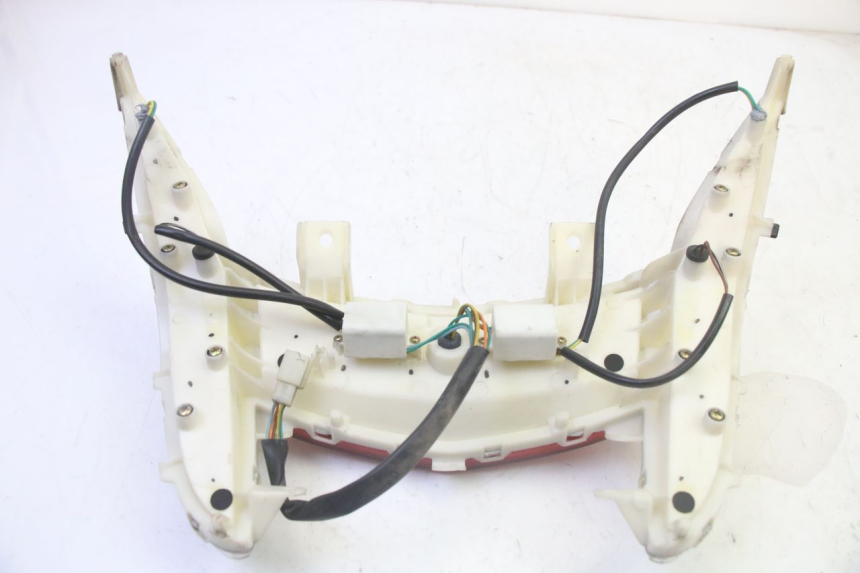 photo de REAR LIGHT PEUGEOT CITYSTAR 50 (2013 - 2017)