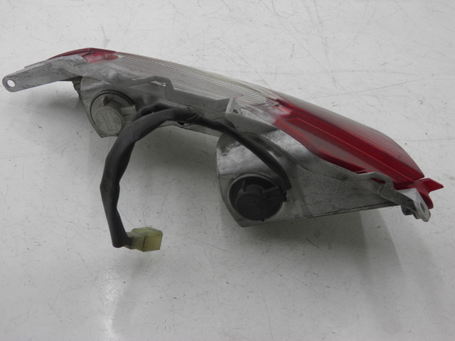 photo de RIGHT TAIL LIGHT HONDA FES PANTHEON 125 (2003 - 2007)