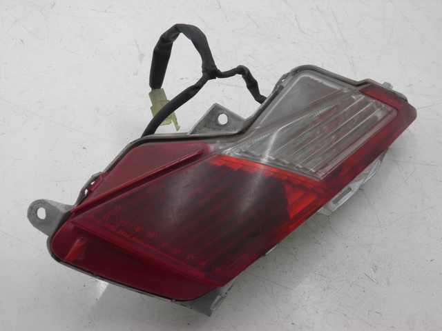 photo de RIGHT TAIL LIGHT HONDA FES PANTHEON 125 (2003 - 2007)