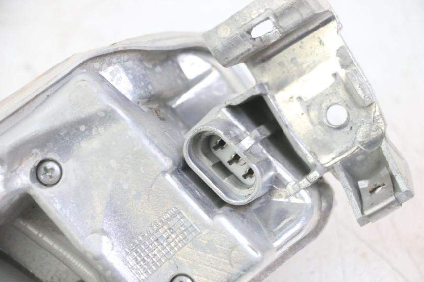 photo de RIGHT TAIL LIGHT PIAGGIO IE MP3 YOURBAN 300 (2011 - 2016)