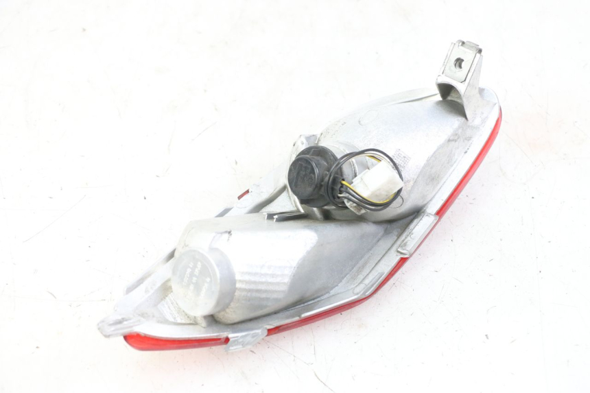 photo de RIGHT TAIL LIGHT PIAGGIO MP3 LT 300 (2010 - 2016)