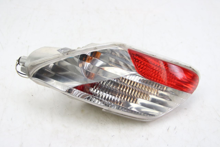 photo de RIGHT TAIL LIGHT PIAGGIO MP3 125 (2006 - 2014)